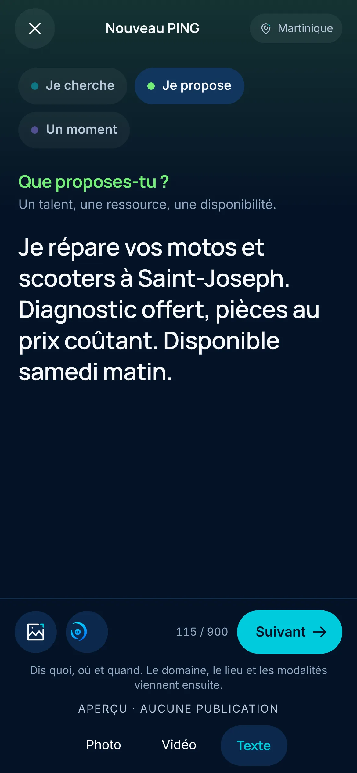Nouveau PING dans HUB : « Je propose » est choisi et un mécanicien décrit sa réparation de motos à Saint-Joseph.
